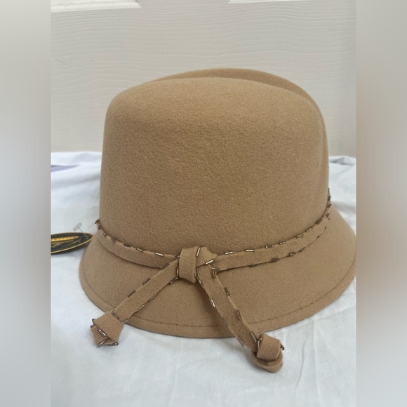 Callanan Millinery Accessories - Tan 100% wool Hat with Braided Detail